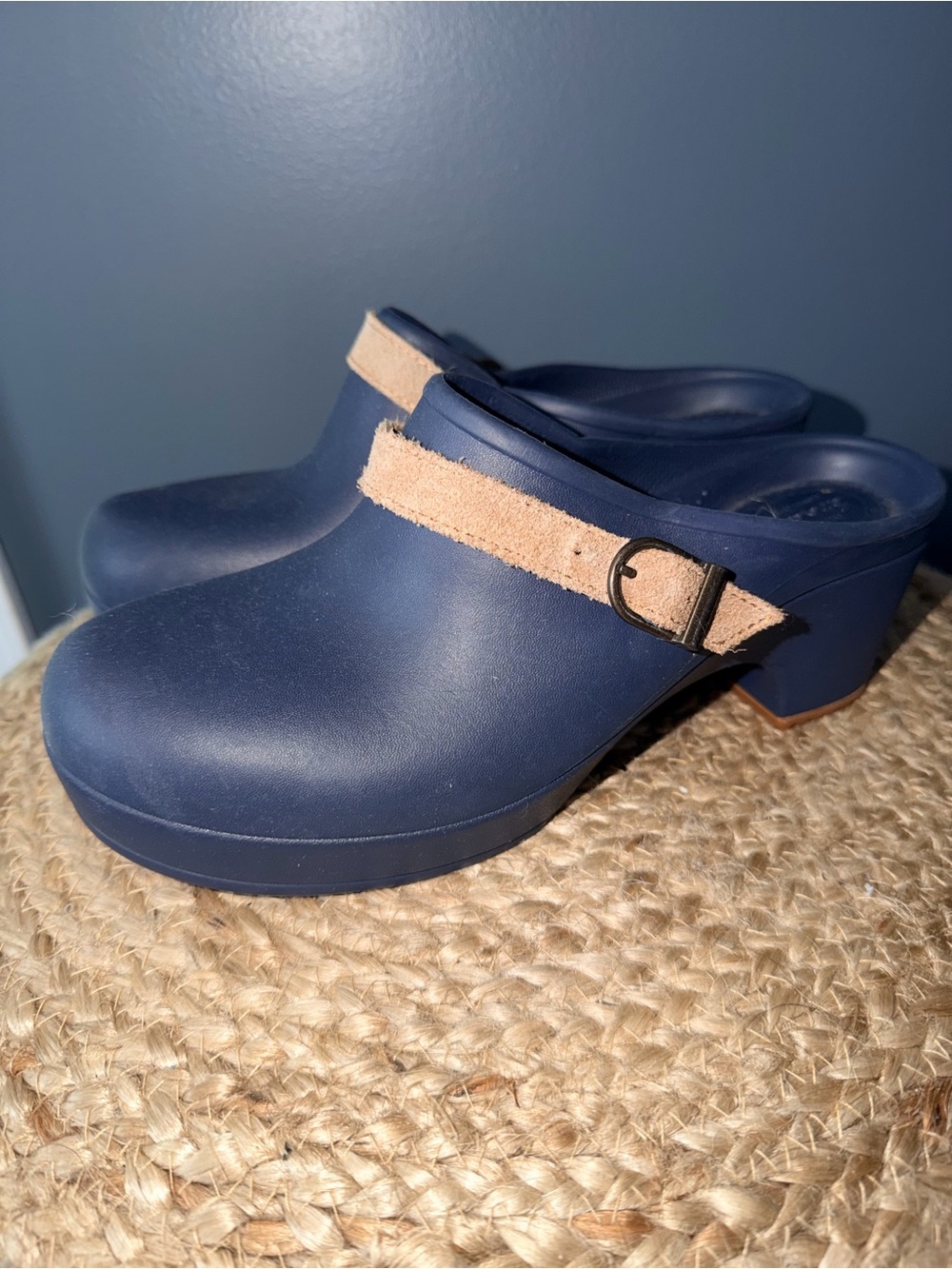 CROCS Sarah Clogs Navy